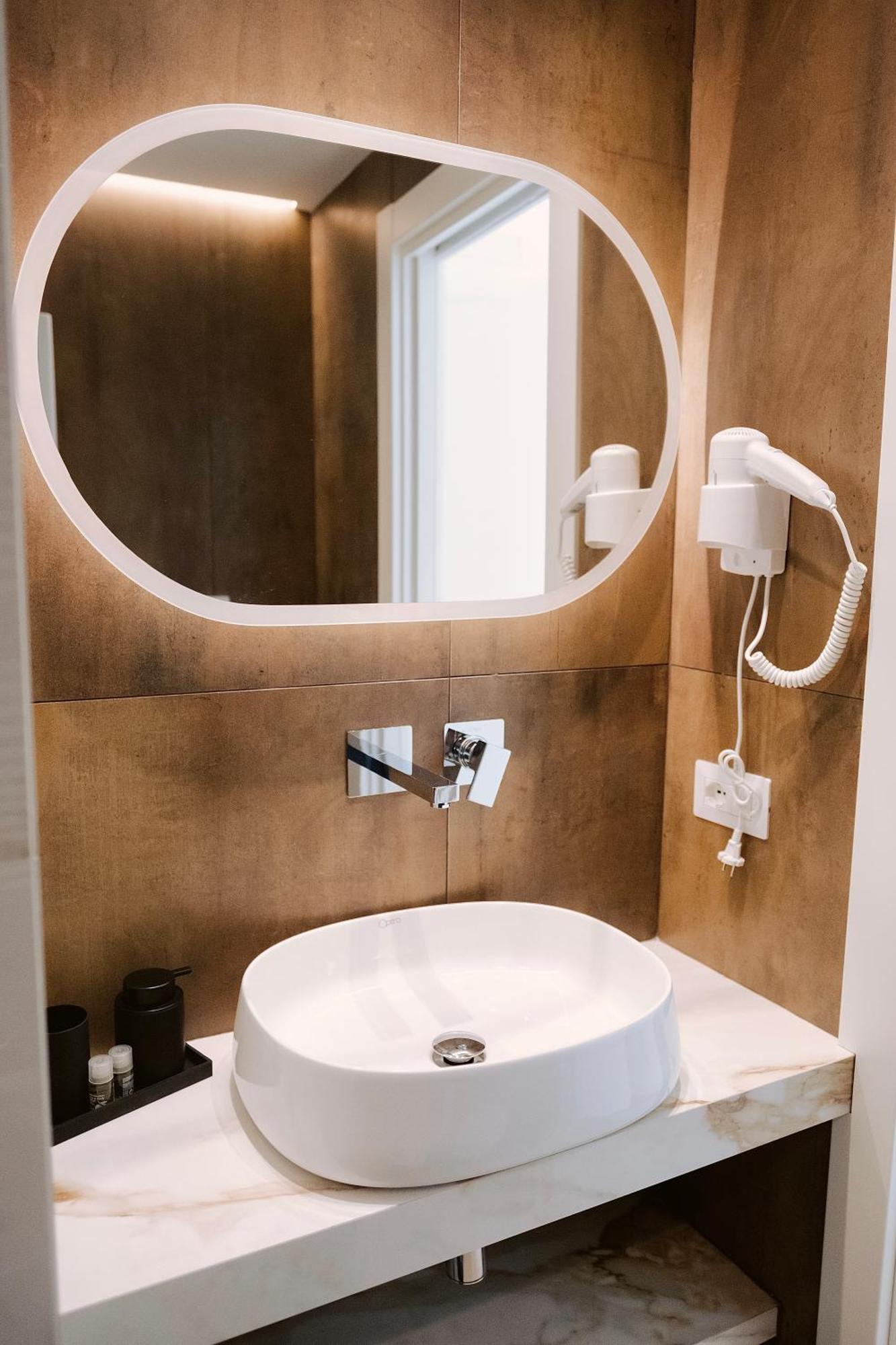 18Zero2 Luxury Rooms Bari Luaran gambar